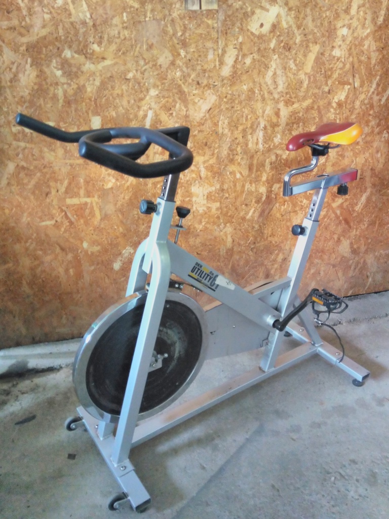 Vélo spinning DKN UTILITY 61