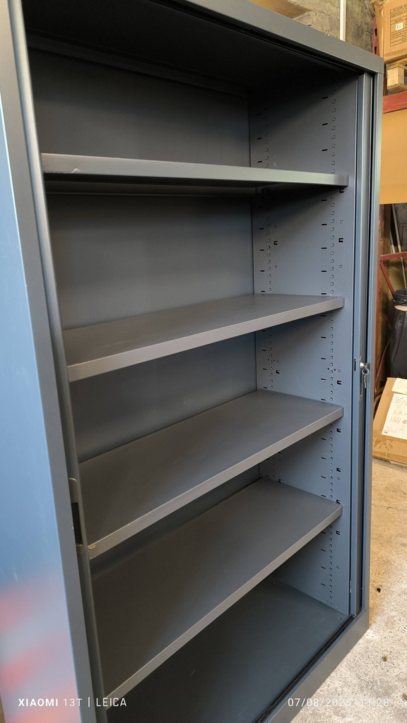 Armoire métallique 385 à rideaux