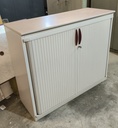 [Z4] Armoire basse 302 à rideaux