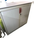 Armoire basse 435 à rideaux