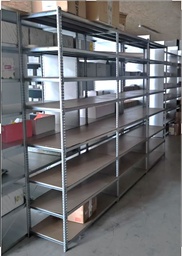 [Z20] Racks/étagères 300x50x220cm (lxpxh)